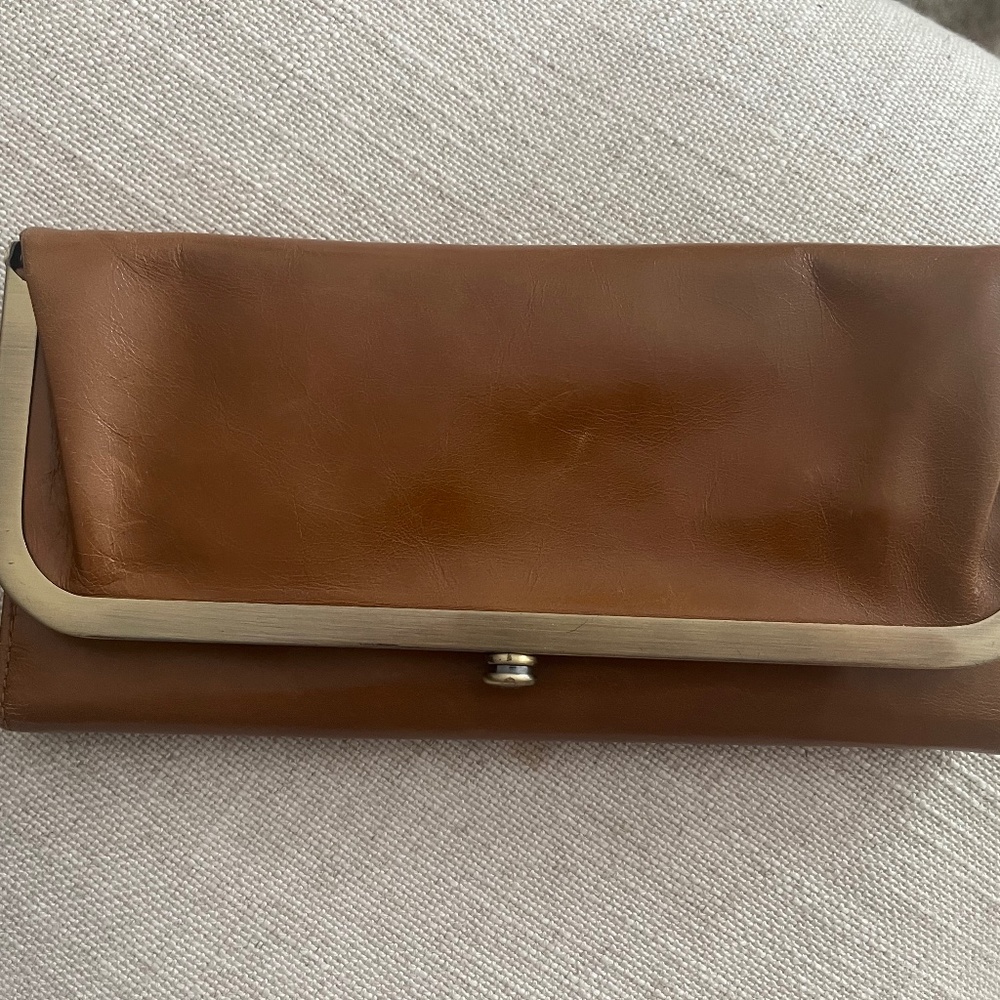 Hobo Rachel wallet truffle